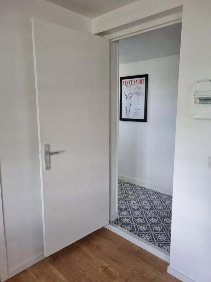 Location Saisonniere Appartement Situe A סומור מראה חיצוני תמונה